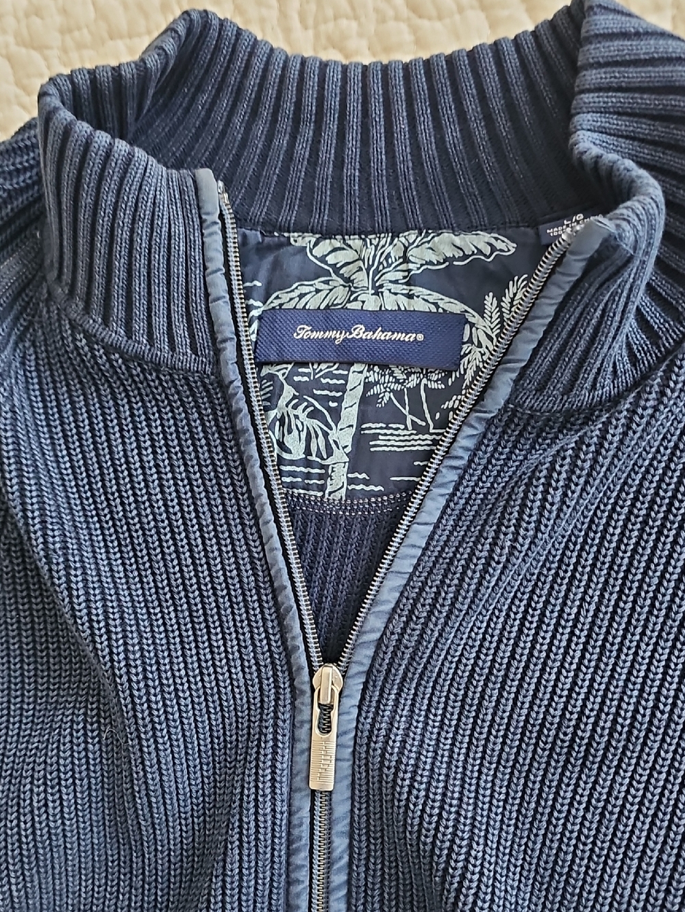 Tommy Bahama Men's Large Full Zip Ribbed Knit Sweater Jacket EUC - Picture 3 of 14